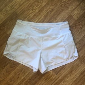 Lululemon Shorts Find Your Pace 4 inch